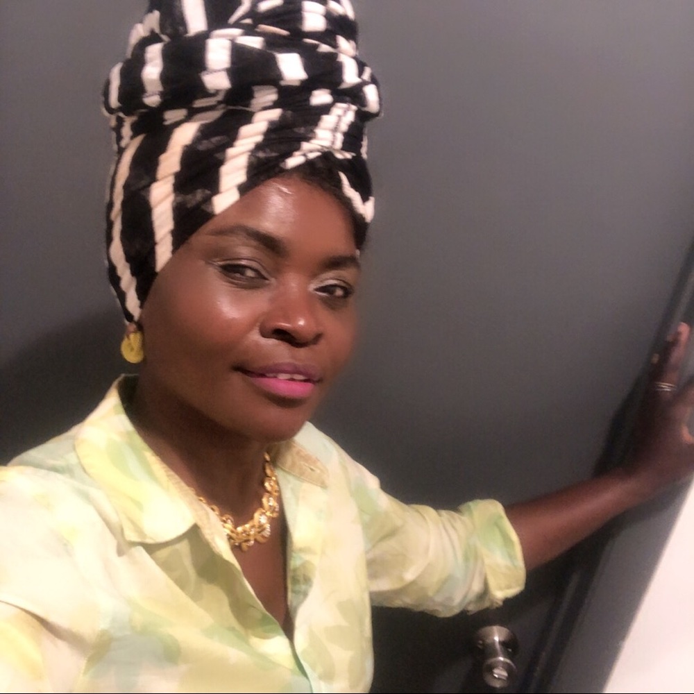 Meet your Posher, Nina